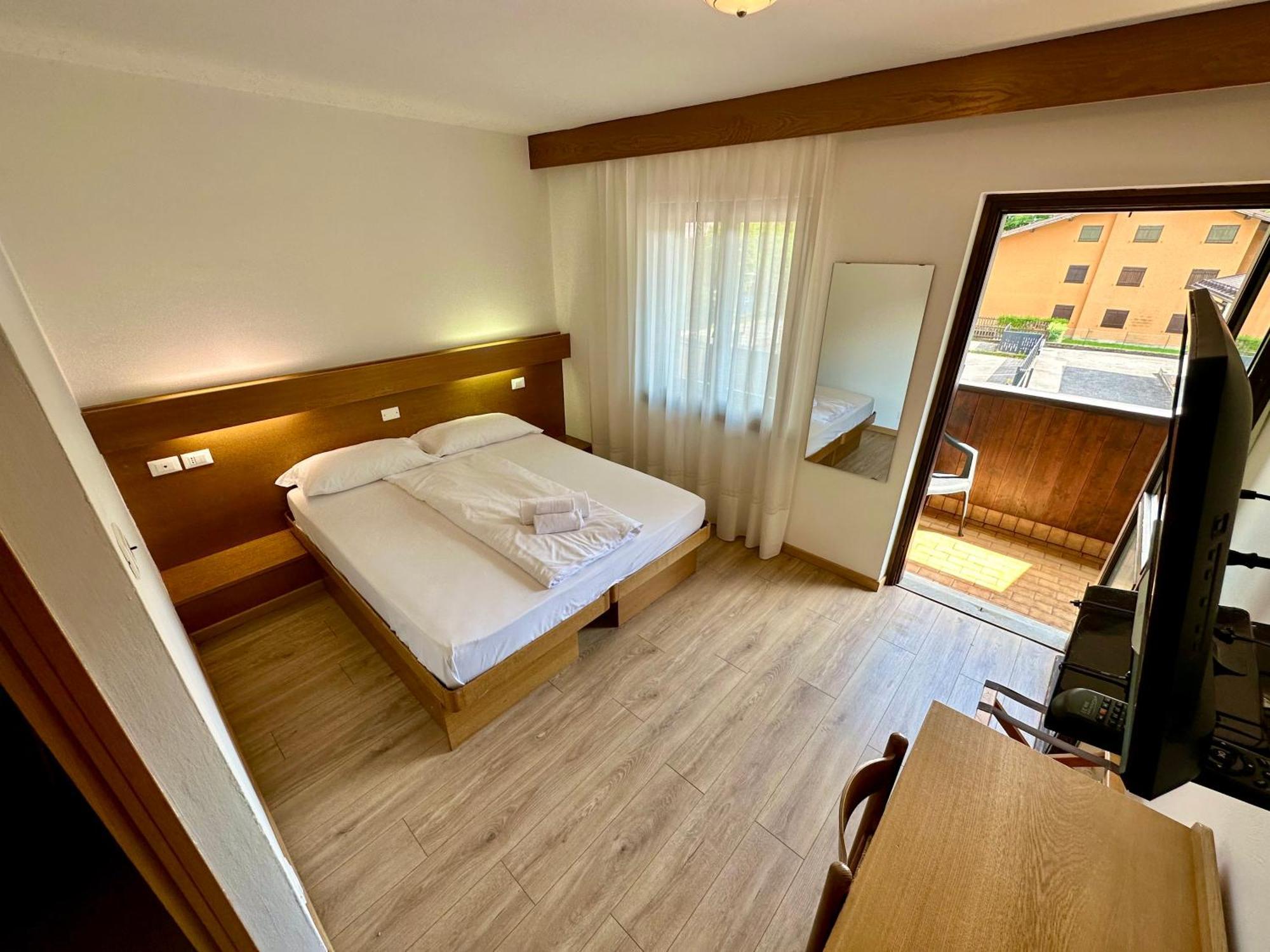 Hotel Ferrari Pinzolo Exteriér fotografie